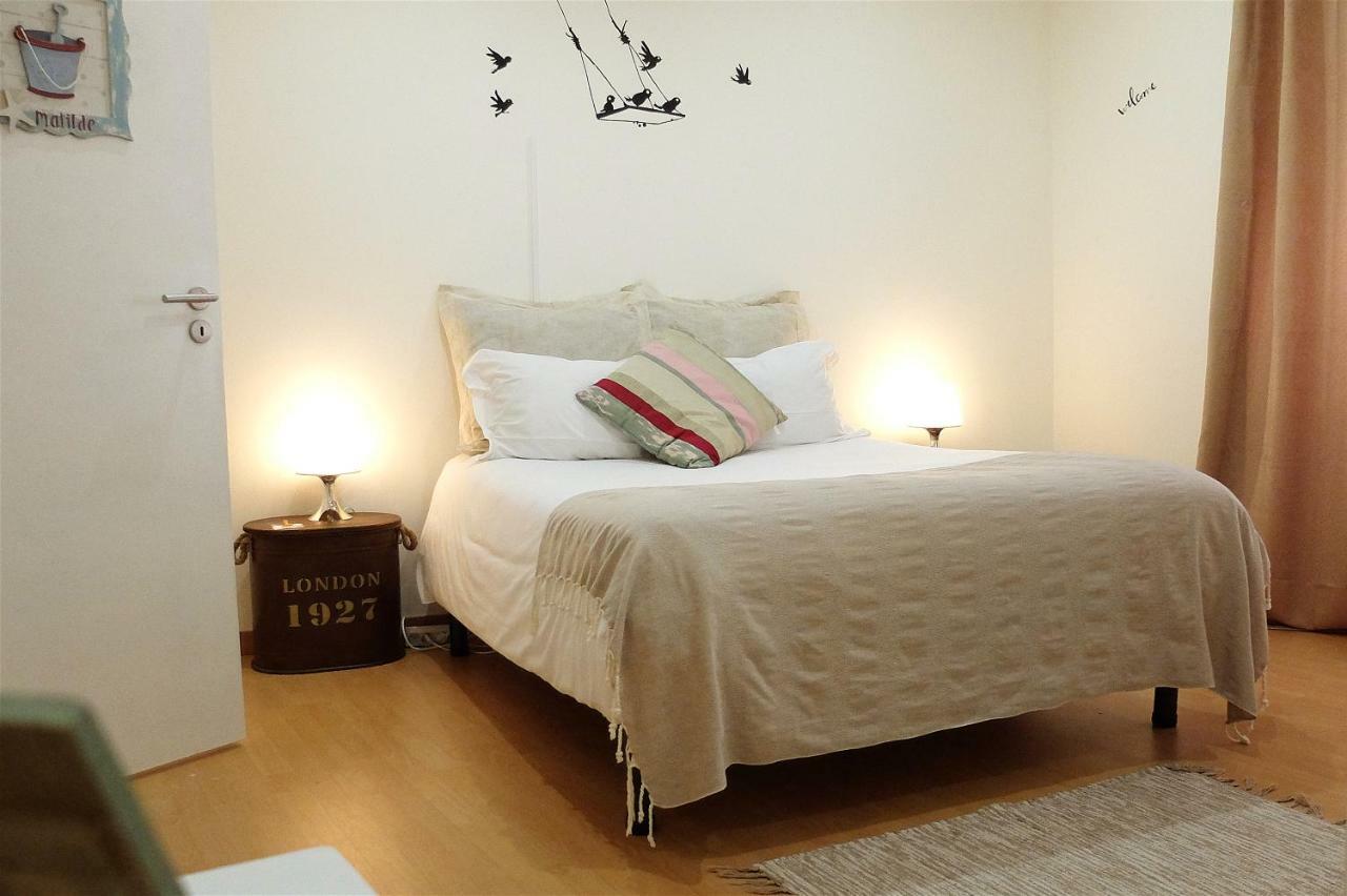 بيت شباب Family House أفيرو المظهر الخارجي الصورة