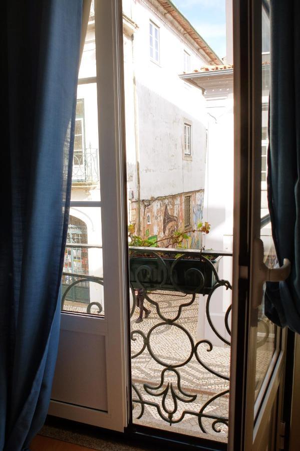 بيت شباب Family House أفيرو المظهر الخارجي الصورة