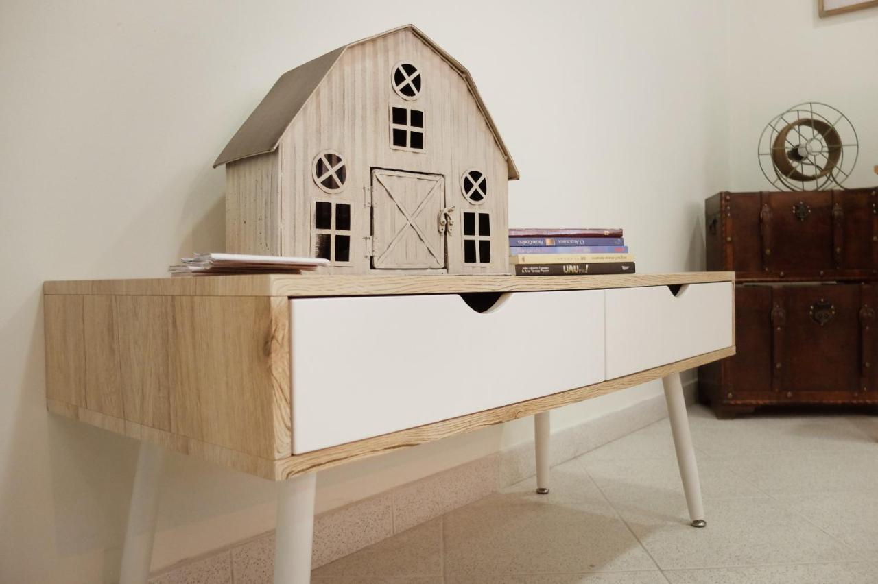 بيت شباب Family House أفيرو المظهر الخارجي الصورة
